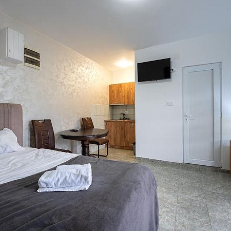 Apartments R&M Tivat Dış mekan fotoğraf