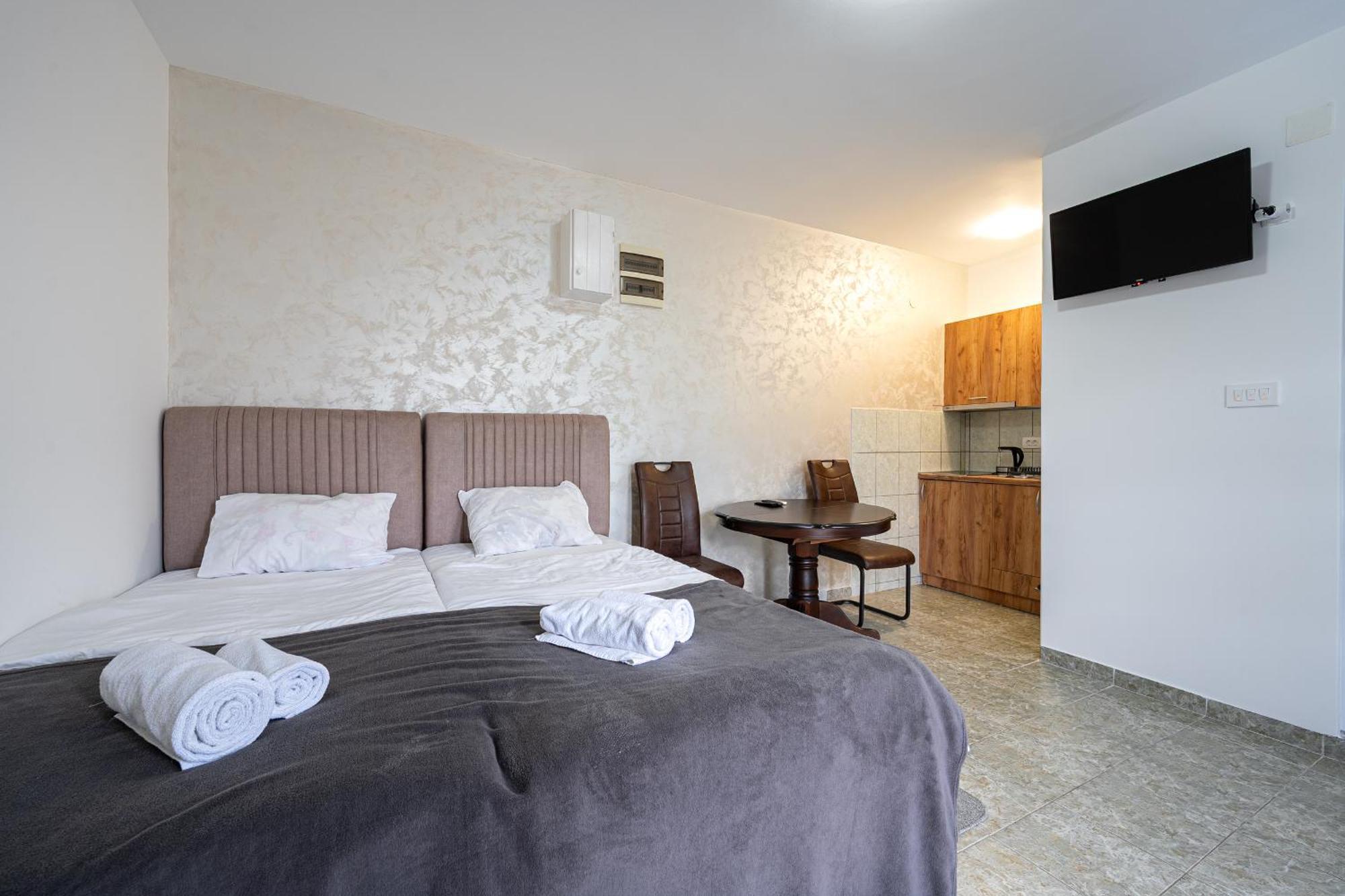 Apartments R&M Tivat Oda fotoğraf