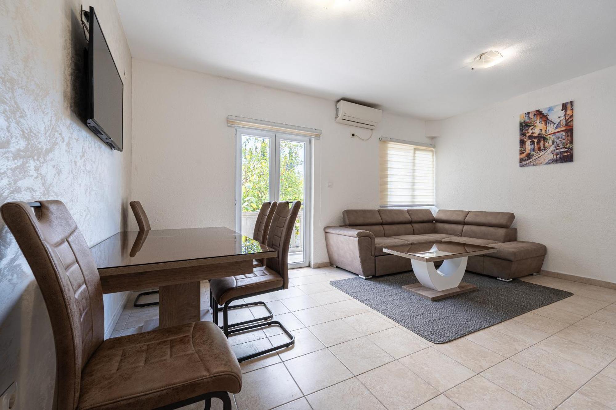 Apartments R&M Tivat Oda fotoğraf