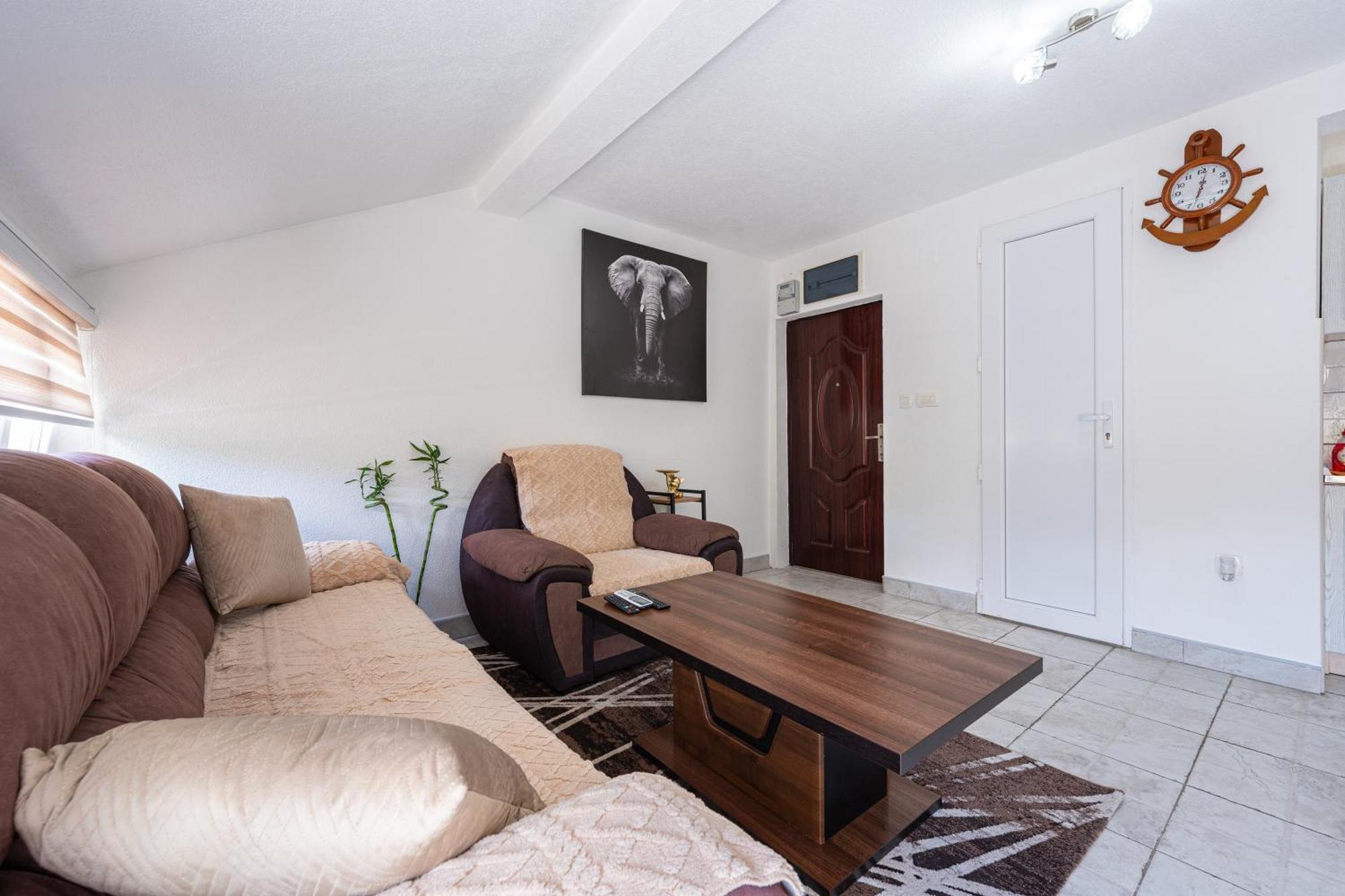 Apartments R&M Tivat Oda fotoğraf